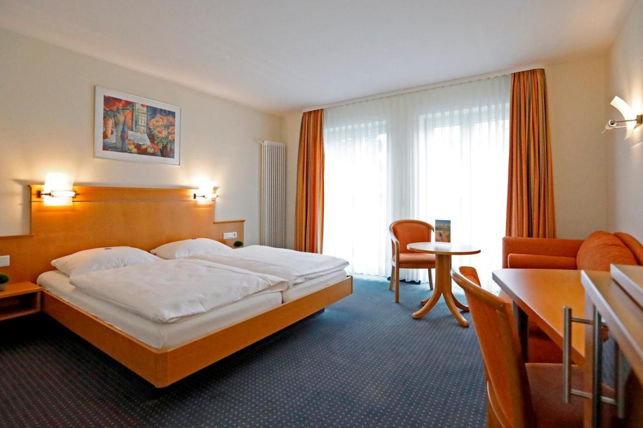 Landhotel Altes Wasserwerk Gbr フラインスハイム エクステリア 写真