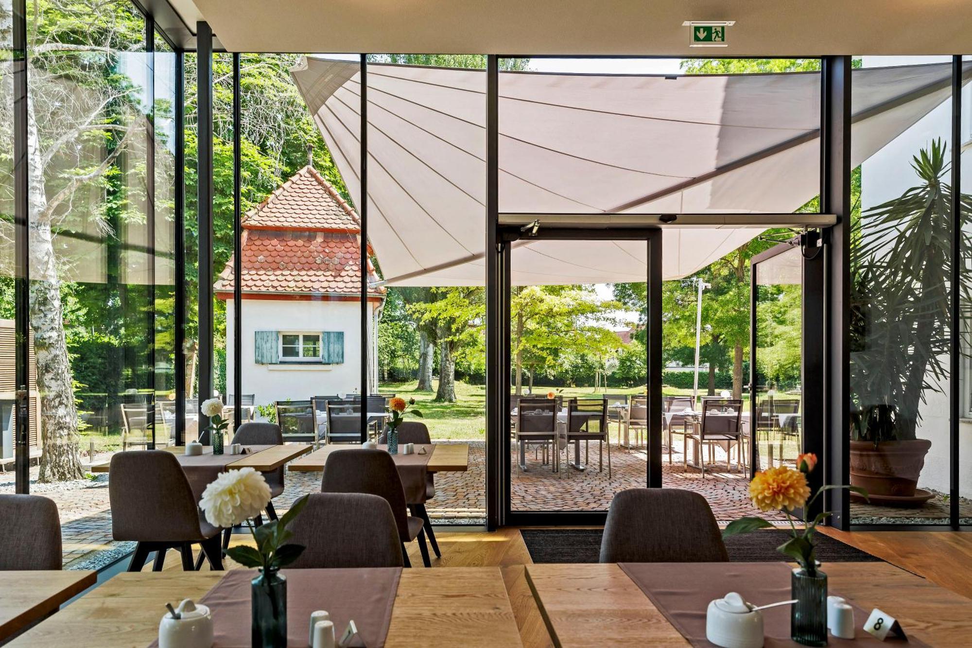 Landhotel Altes Wasserwerk Gbr フラインスハイム エクステリア 写真